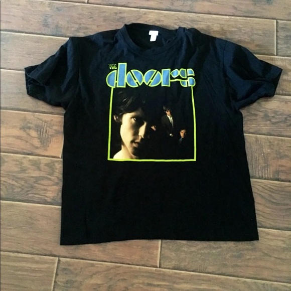 Rare Doors Graphic Tee Shirt. - Picture 1 of 4